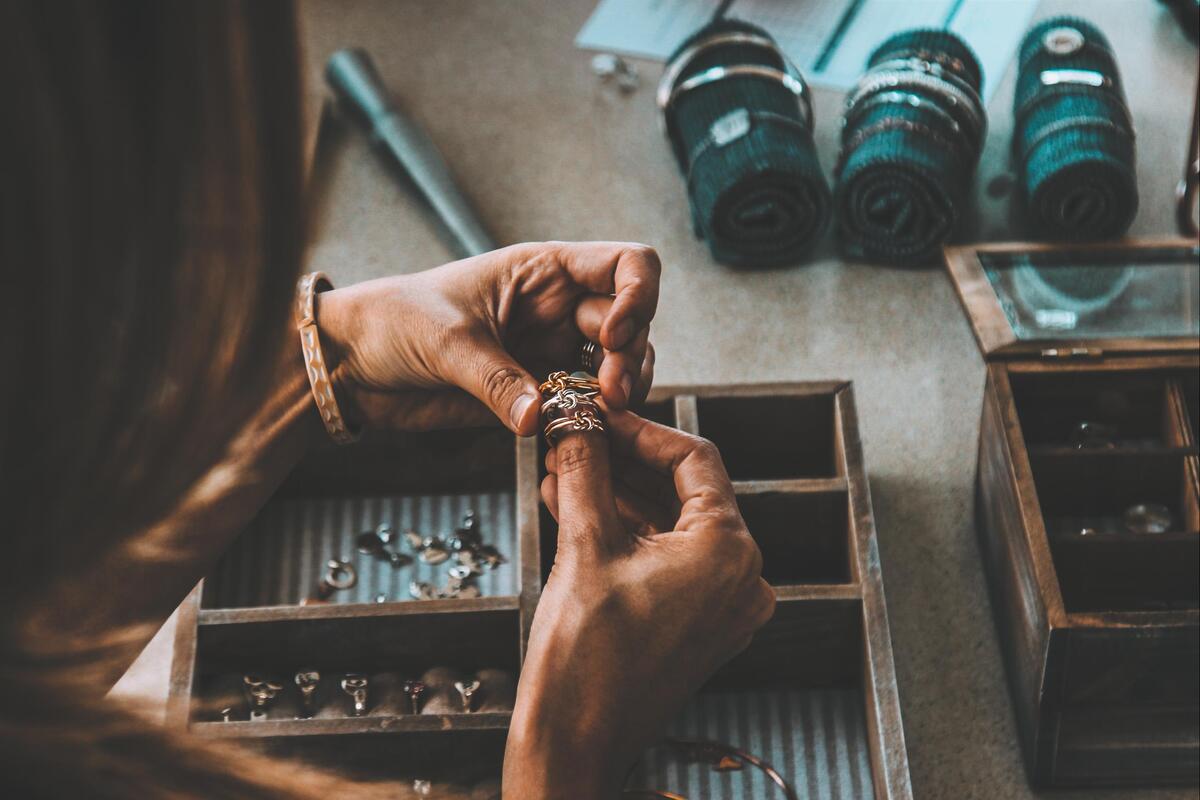 women-holding-rings.jpg